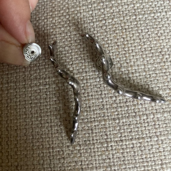 UNO de 50 Silver Earrings Modernist Brutalist Goth - Picture 1 of 5